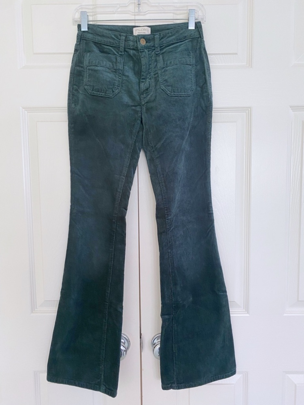 New Anthropologie Pilcro The Icon Corduroy Flare Pants size 25 Dark Forest Green